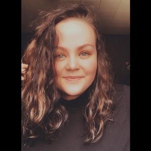 Meet your Posher, April